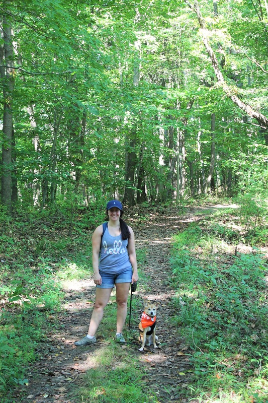 The Best Hiking Outfits // Cuyahoga Valley National Park, OH | Yellow Mondays